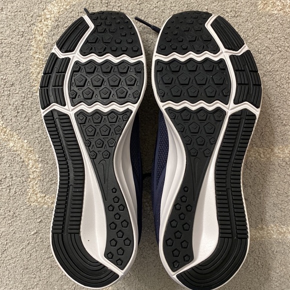 NIKE DOWNSHIFTER 9 (GS) NWT - Picture 3 of 11